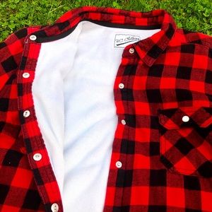 Womens Fleece-Lined Red & Black Plaid Flannel